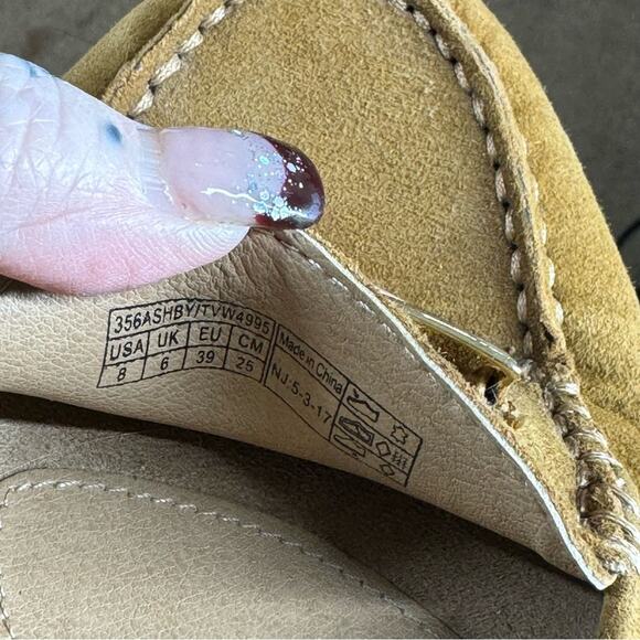 Vionic Honor Ashby Suede Driving Moccasin - Picture 9 of 9